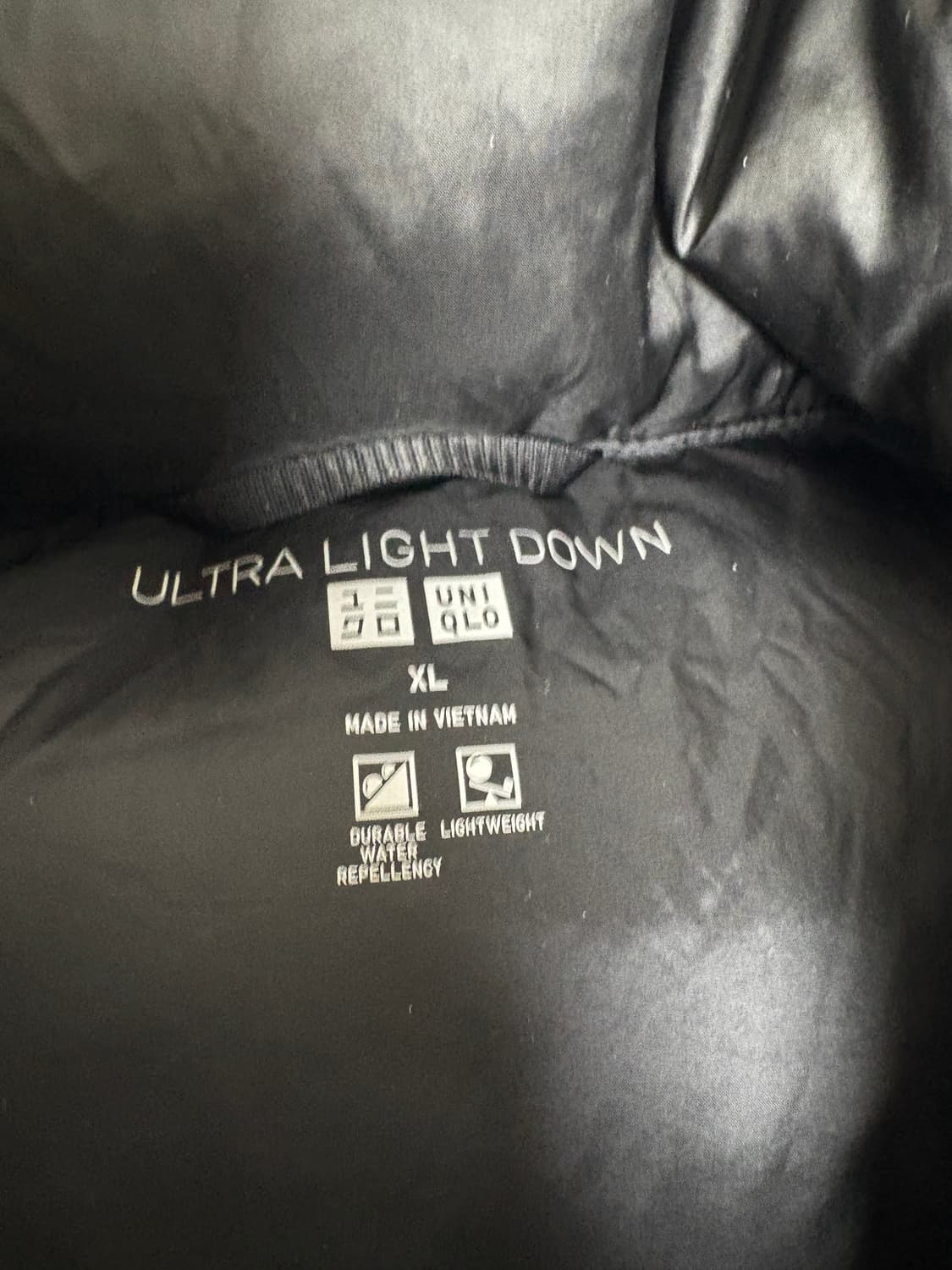 유니클로 울트라 라이트 다운 패딩 블랙 XL 상품이미지4