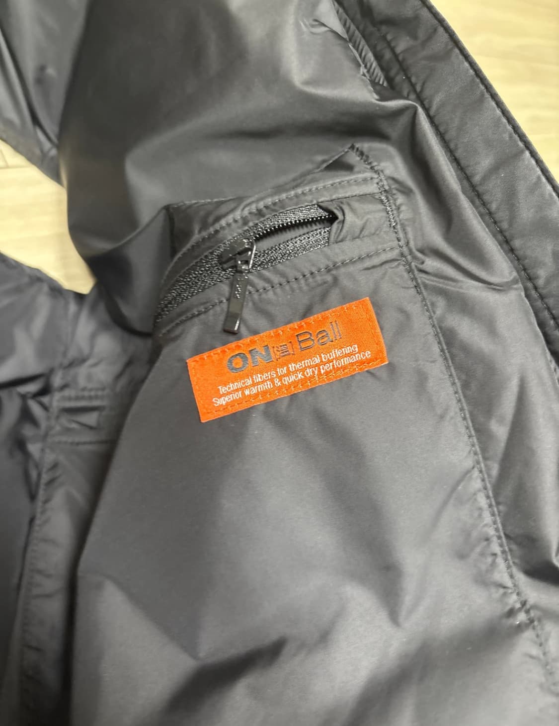 눕시 온볼 패딩조끼 상품이미지3