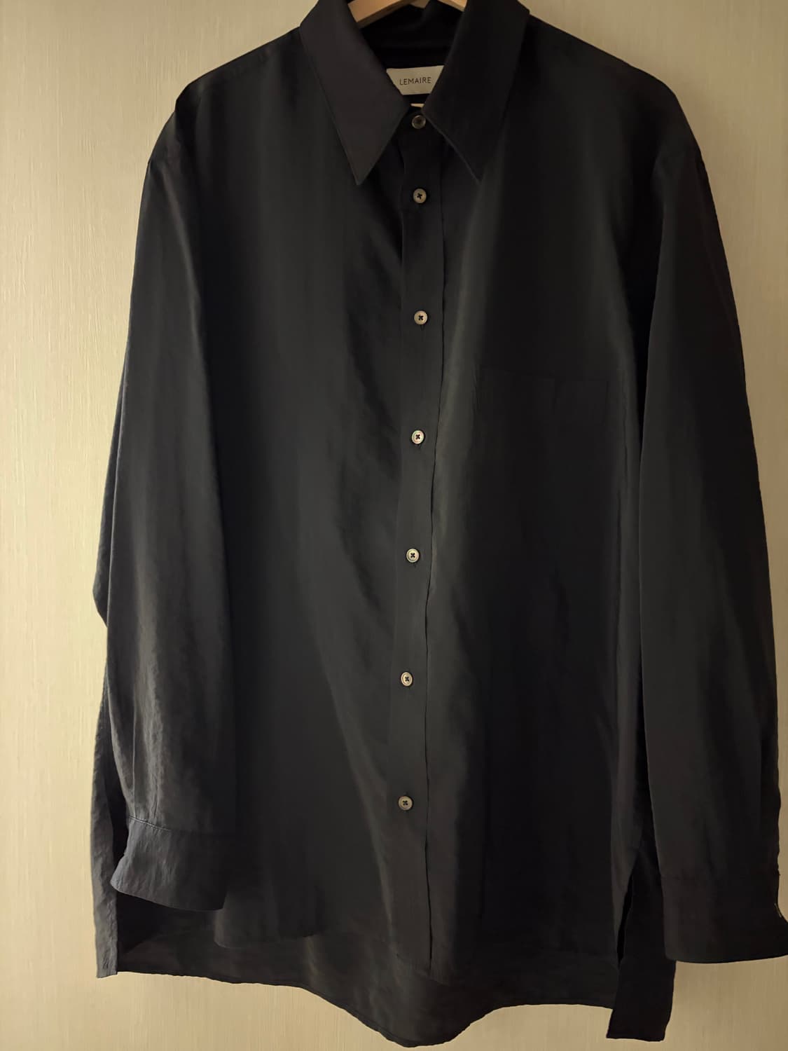 [50] 르메르 드라이실크 블랙 빅카라 셔츠 상품이미지1