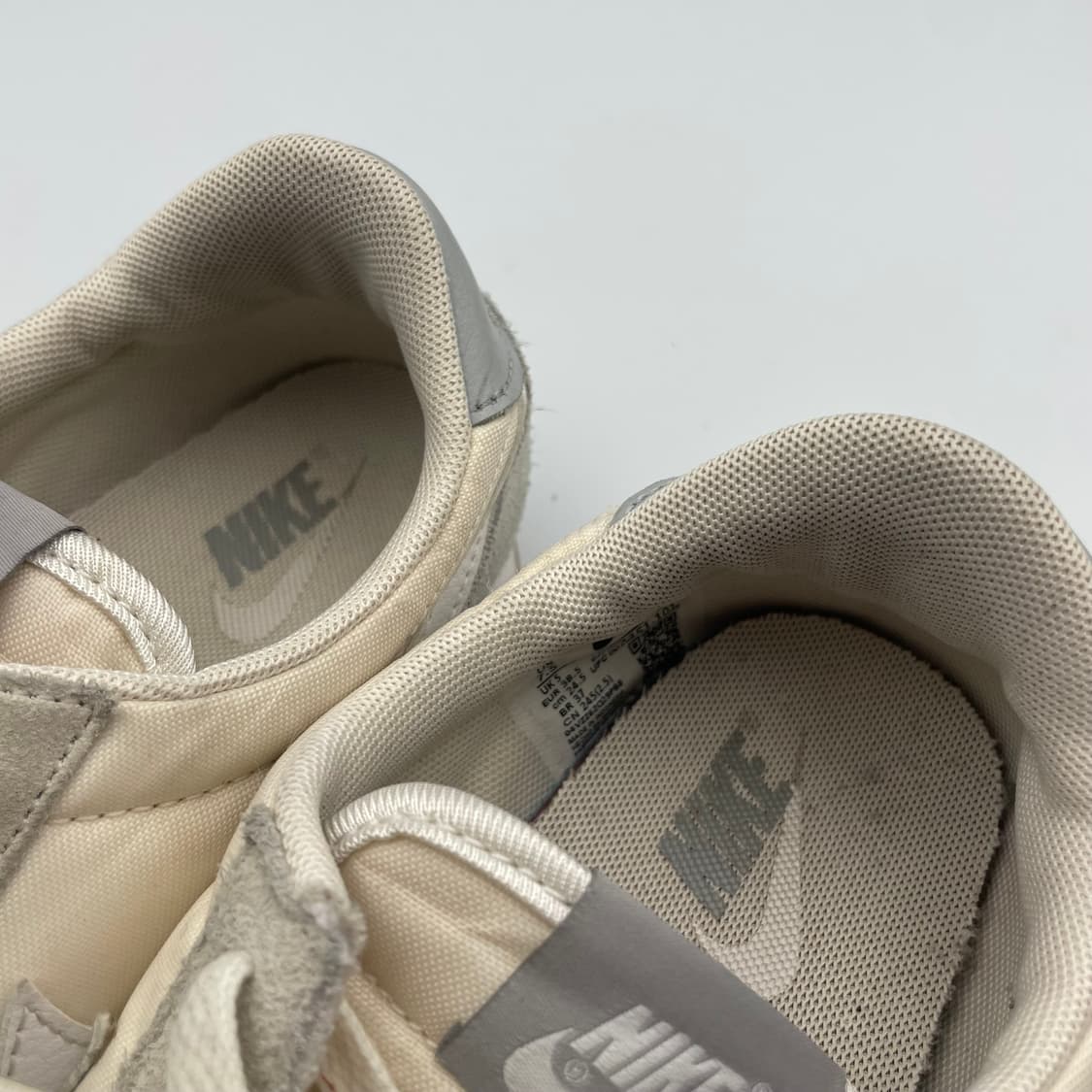 나이키 데이브레이크 여성 스니커즈 245 상품이미지2