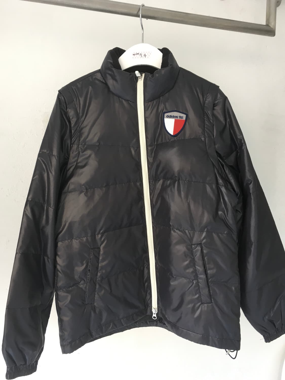 Adidas sporty padding 상품이미지1