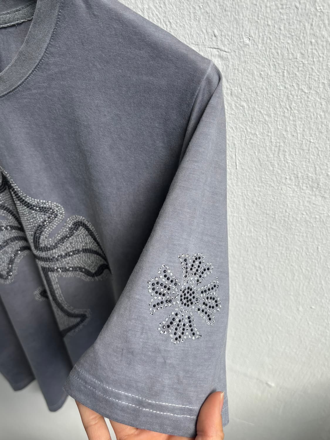 Vintage Cubic Cross Graphic T-Shirt 상품이미지2