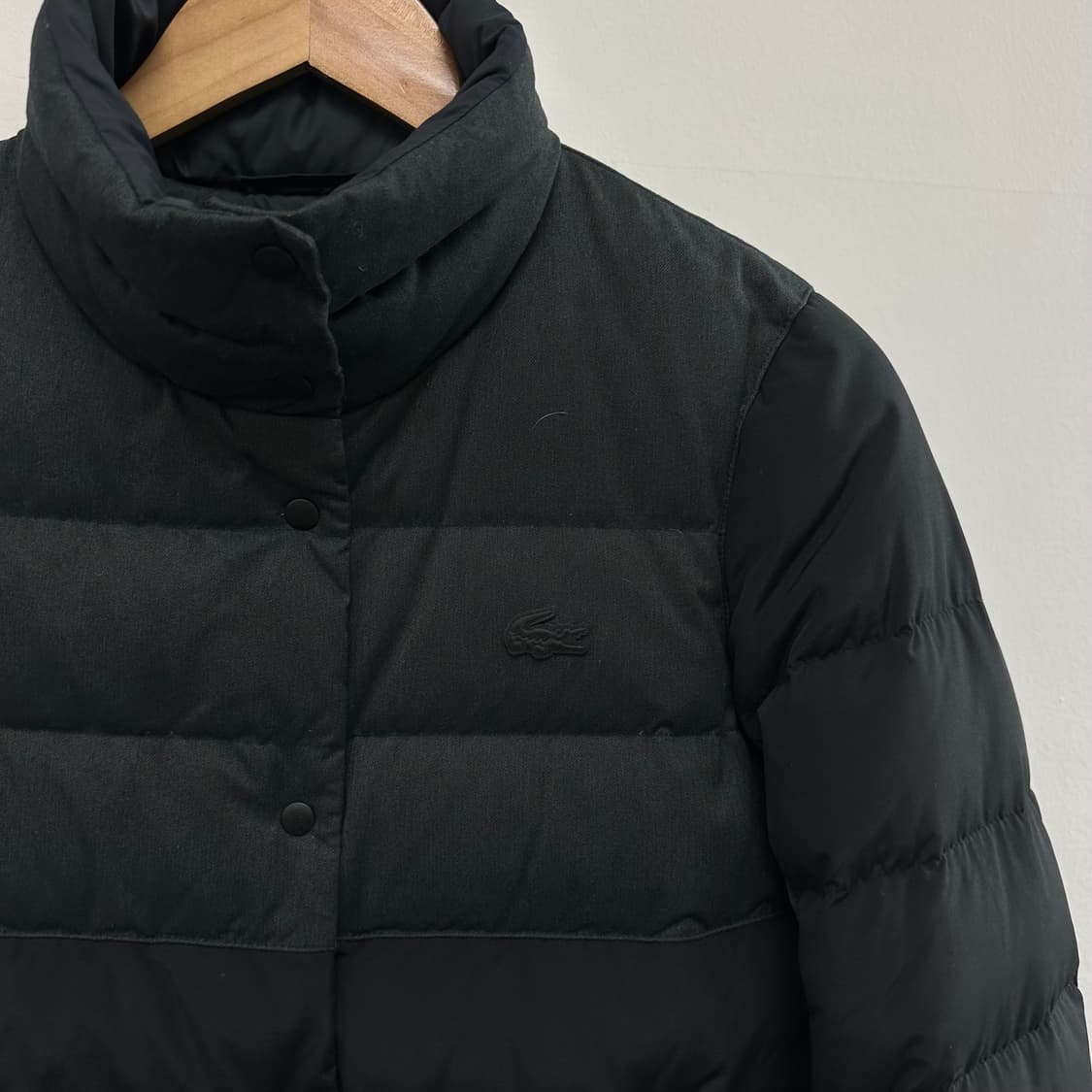 라코스테 로고 푸퍼 다운 패딩 상품이미지3