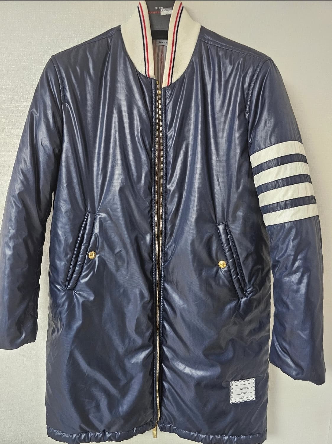 톰브라운 사선완장 봄버 다운 롱패딩(0/공용/백화점정품) 상품이미지2