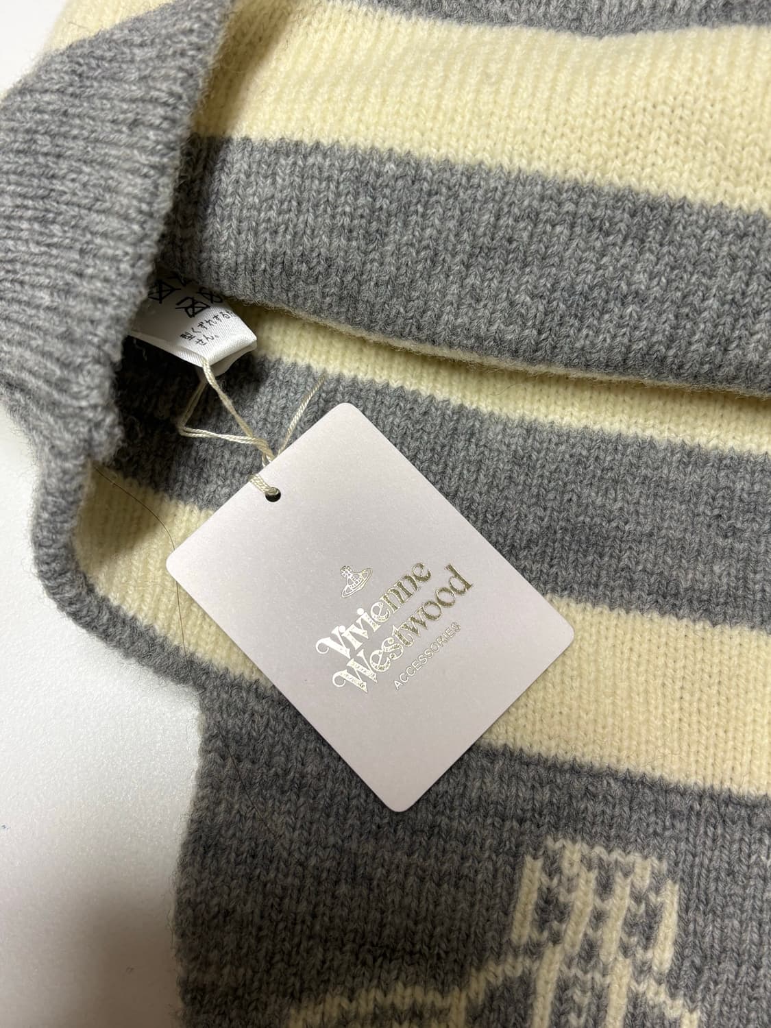 (새상품) 비비안웨스트우드 이어플랩 비니 그레이 상품이미지2