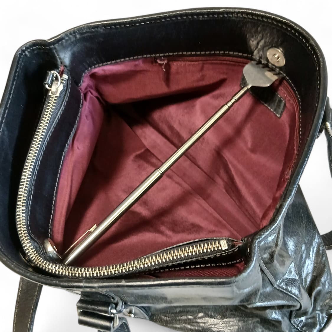 장폴고티에 버클 빈티지 가공 레더 토트백 상품이미지8