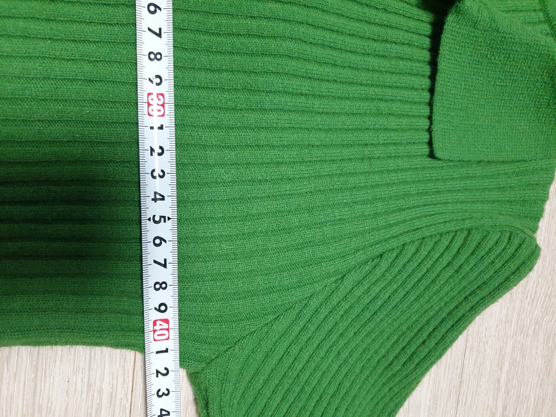 녹색 카라 골지 크롭니트  상품이미지4