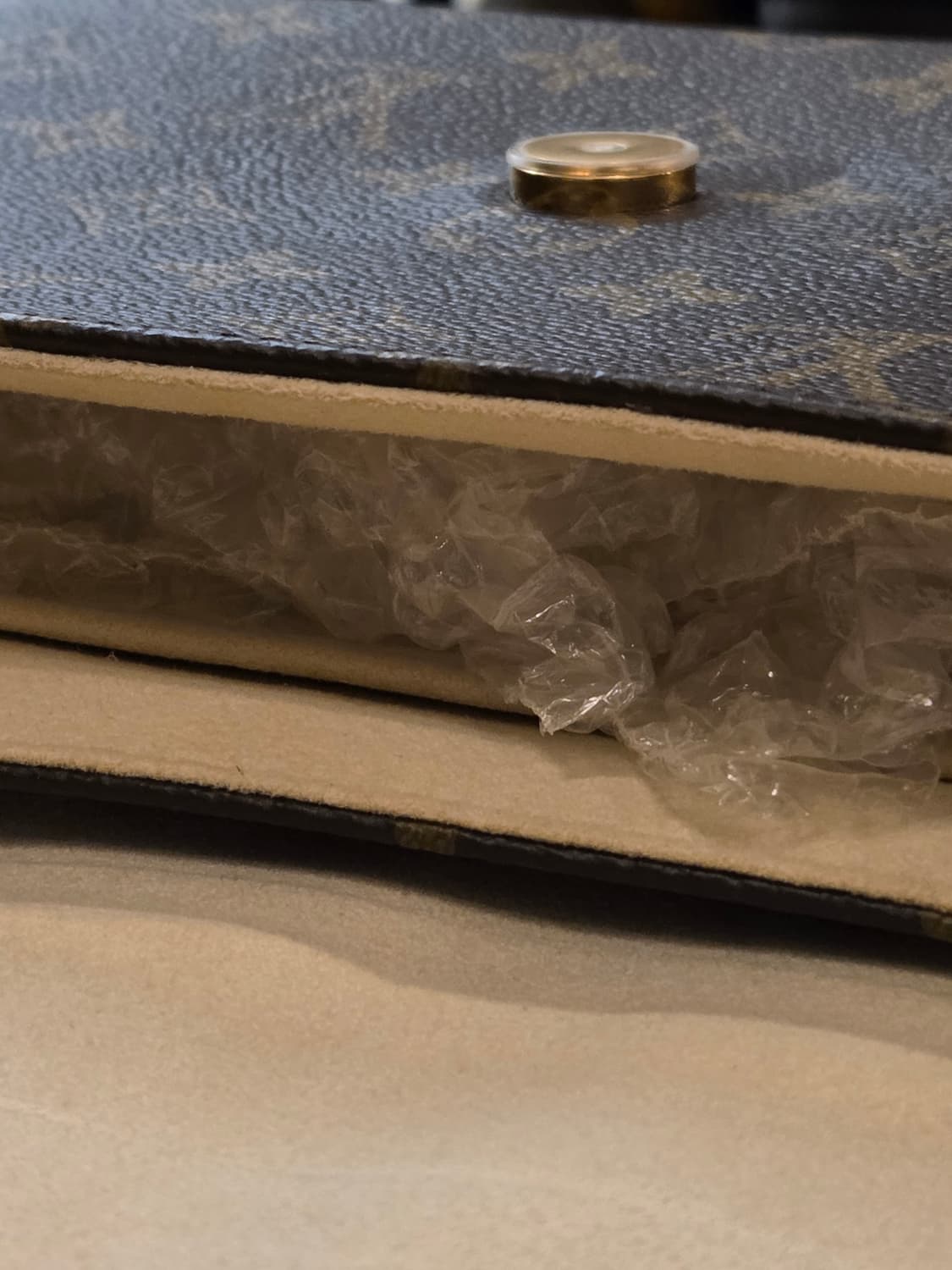 루이비통 록키BB 토트 숄더백 단종모델 아이보리 상품이미지7