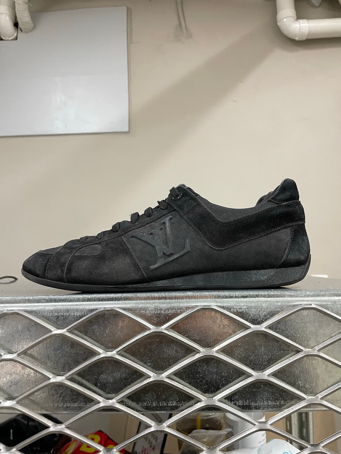 루이비통 스웨이드 스니커즈 블랙 7 (gr-4701) 상품이미지1