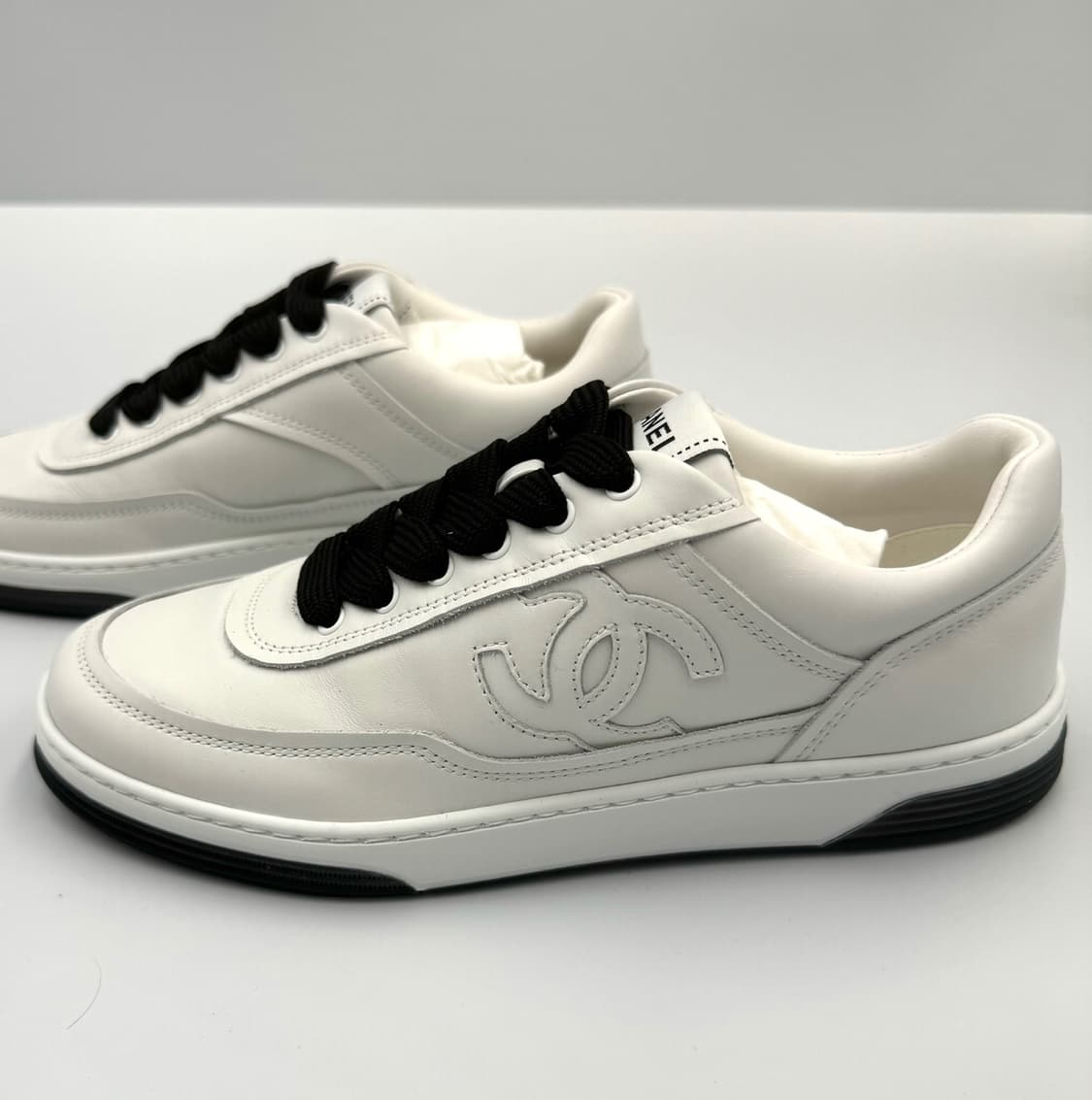 샤넬 스니커즈 카프스킨 화이트 G39980 감정원검수 (사이즈35) 상품이미지1