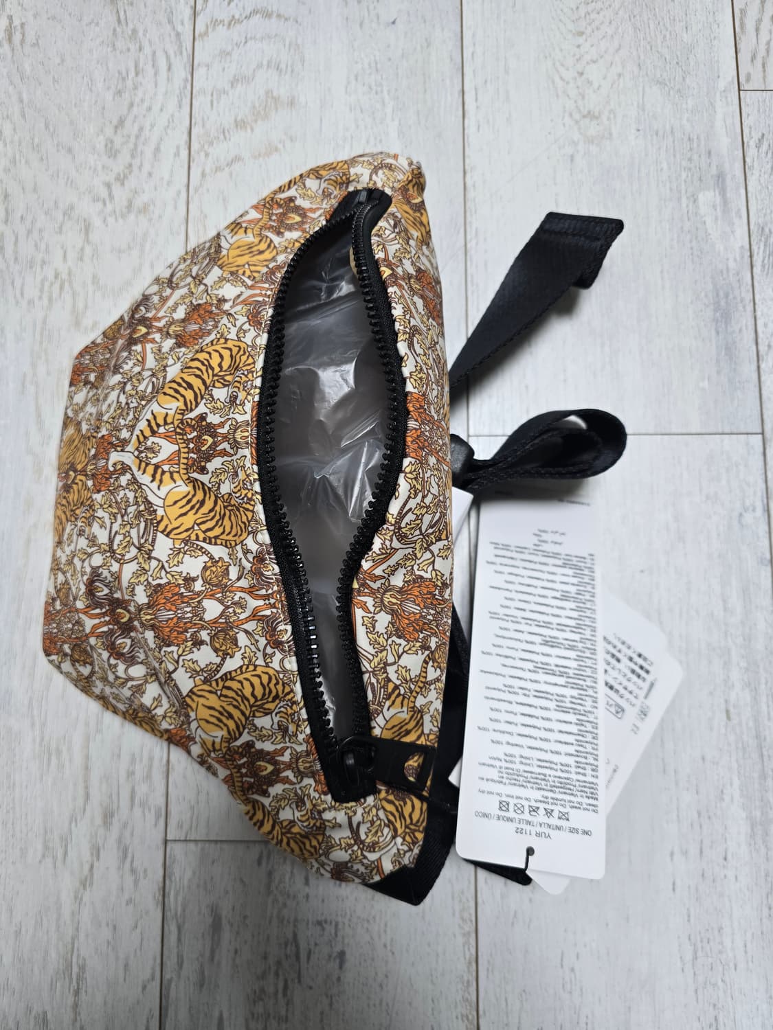 오니츠카 타이거 웨이스트 파우치 힙색 한정판 상품이미지4