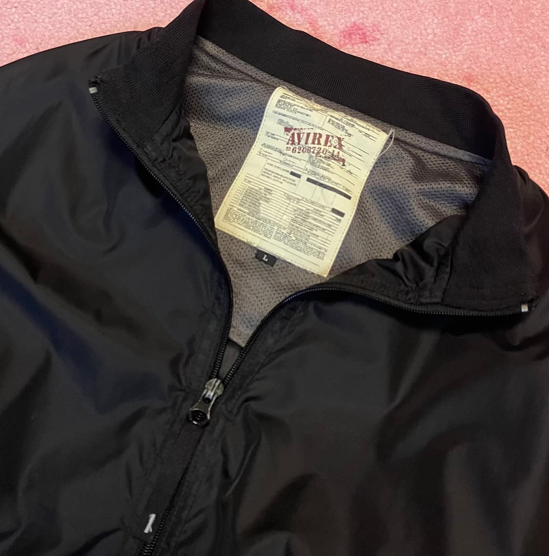 Side detail black nylon jacket 상품이미지4