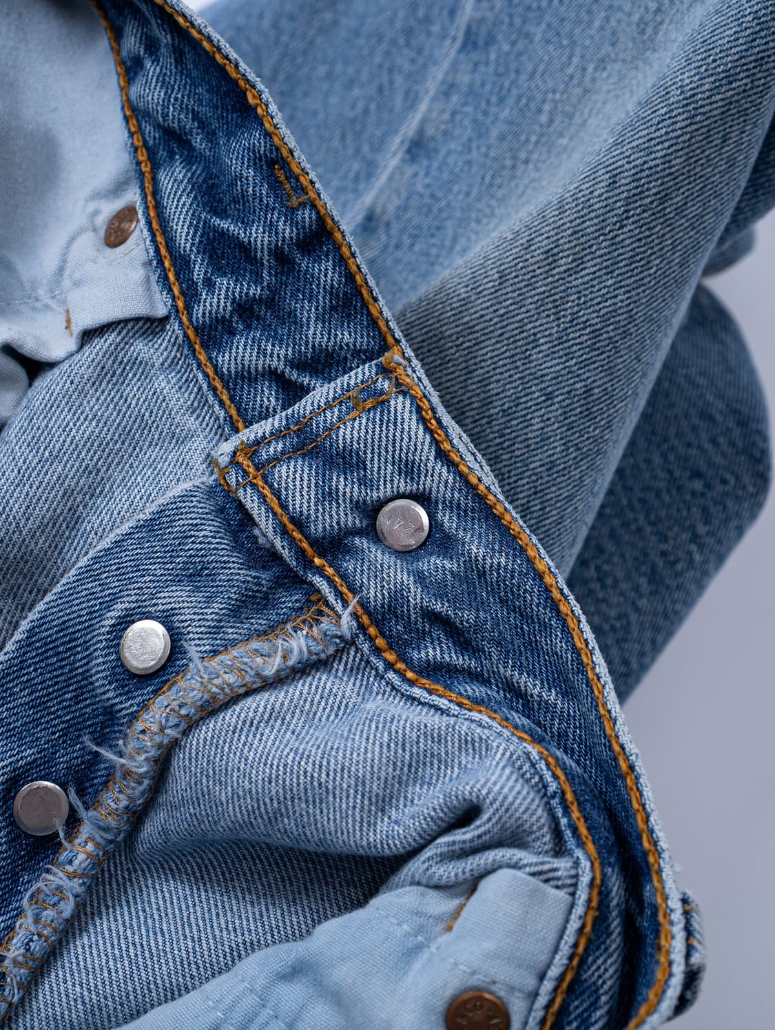 90s Levi's 501 Washed Denim Pants 상품이미지4