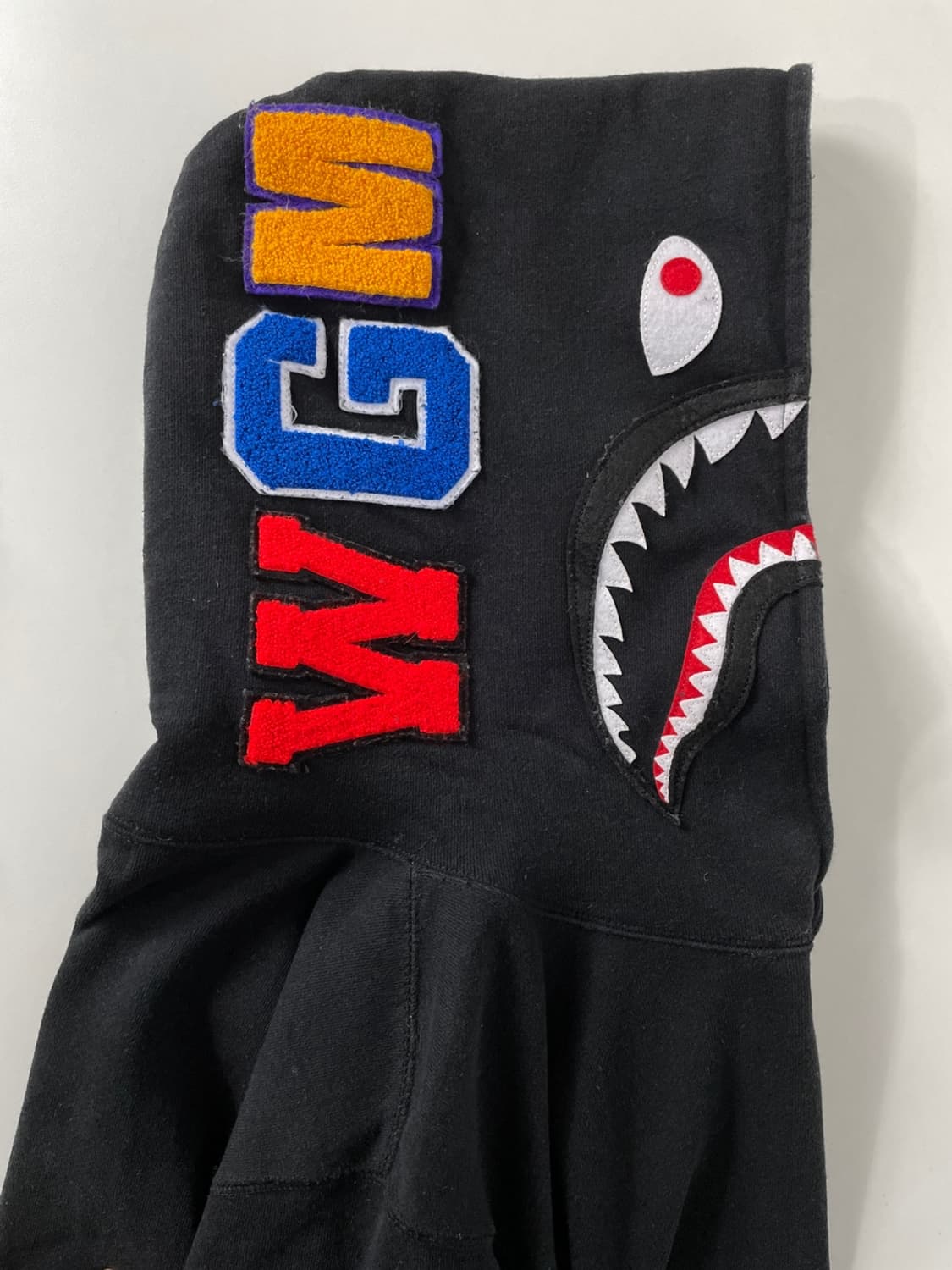 베이프 샤크 풀오버 후디 상품이미지1