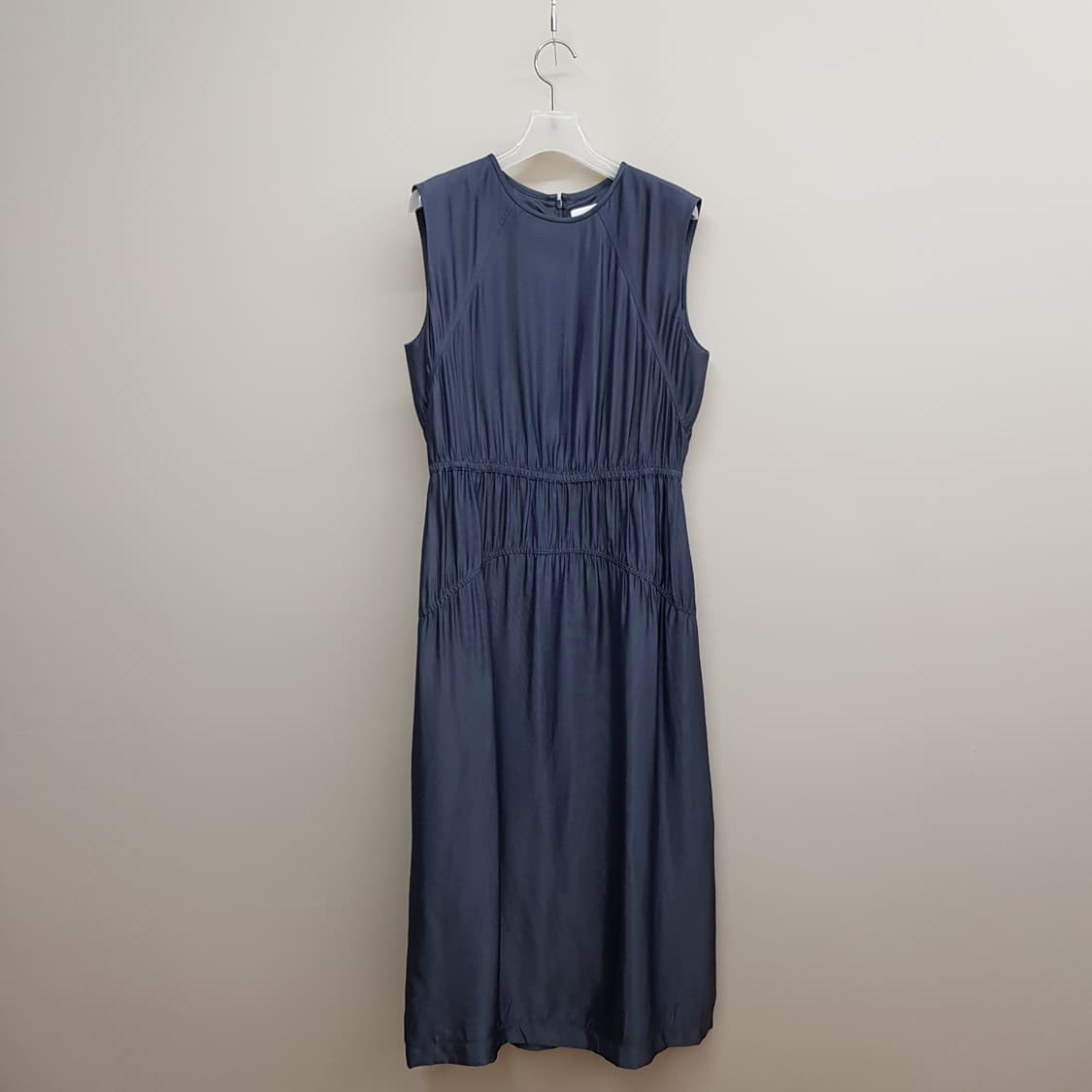 KUHO 구호 2023 슬리브리스 셔링 롱 원피스 4사이즈 상품이미지3