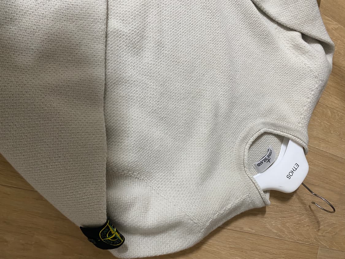 스톤아일랜드 니트 L사이즈 상품이미지3