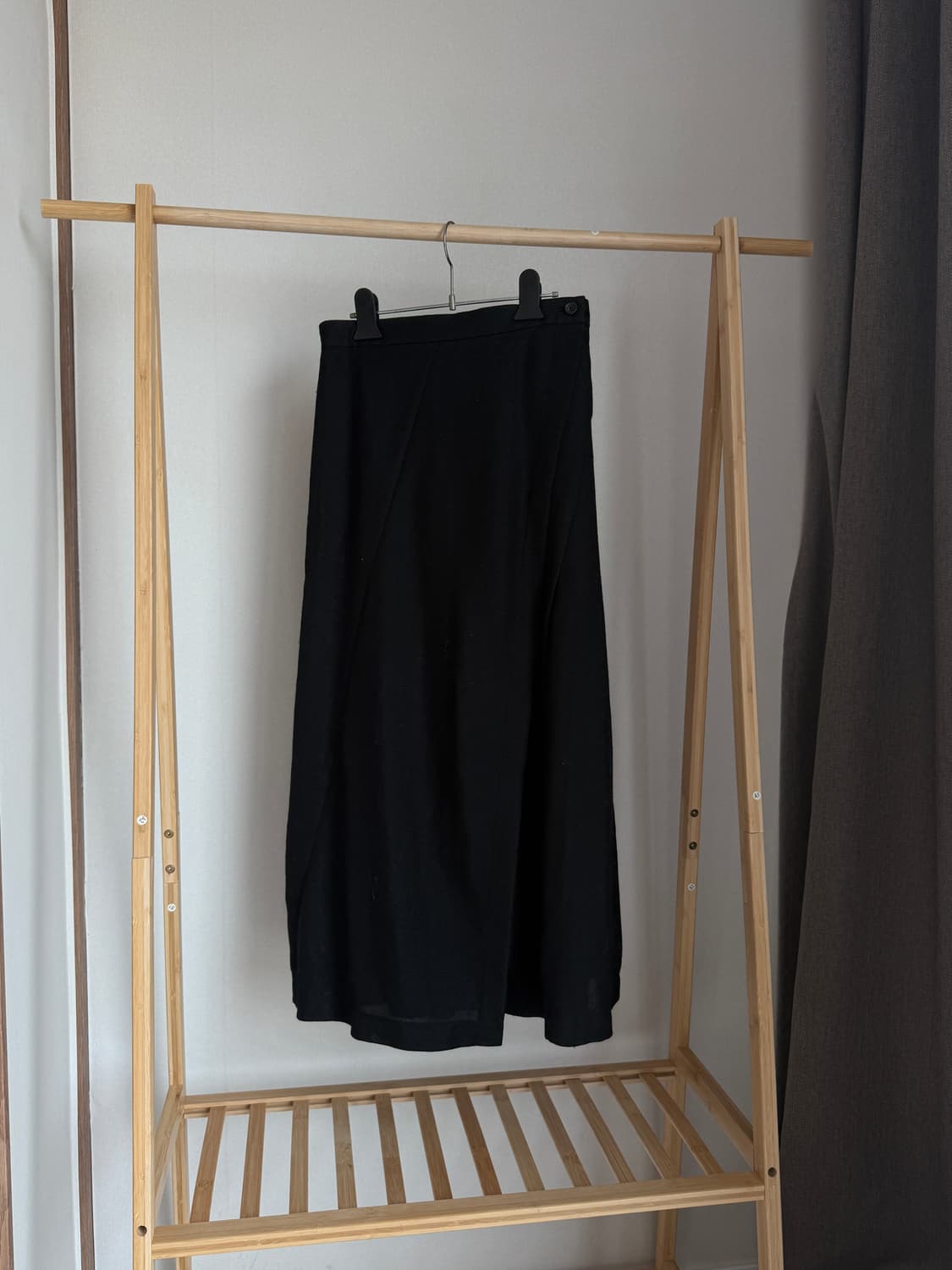 꼼데가르송 블랙 랩스커트 상품이미지2