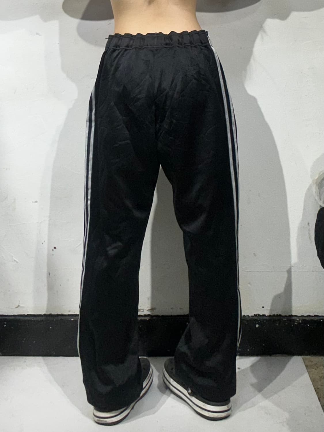 아디다스 블랙 화이트 사이드 라인 삼선 와이드 팬츠 M 상품이미지3