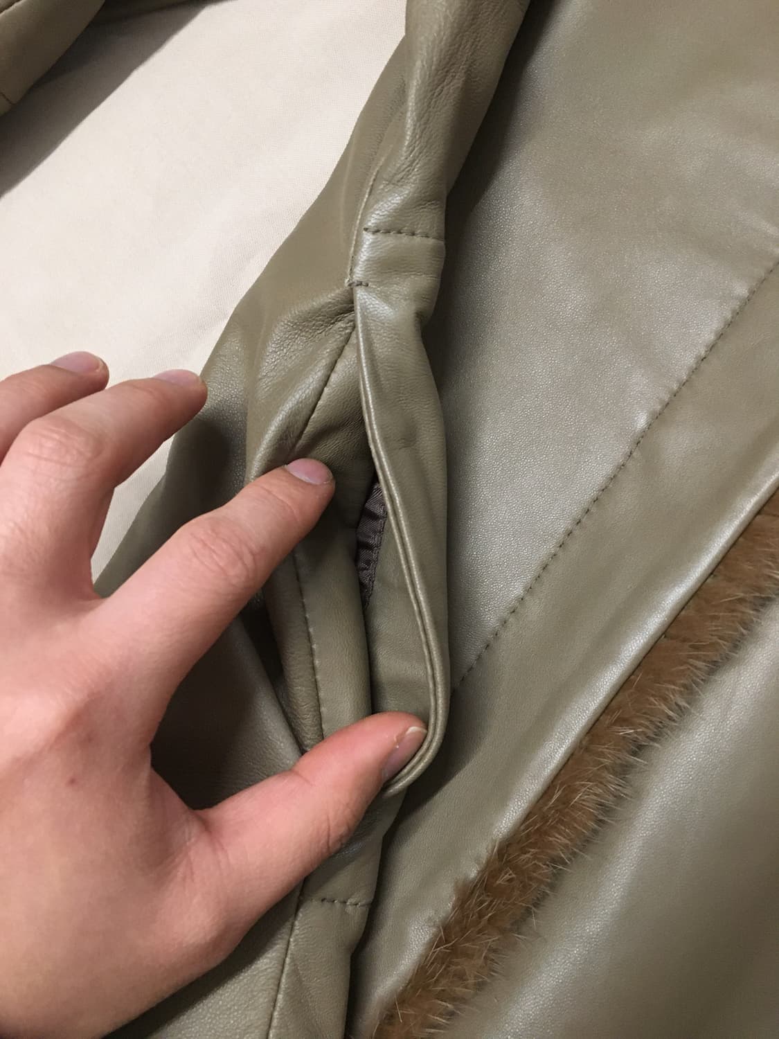 급처! 지아니 발렌티노 퍼 레더바켓 상품이미지7