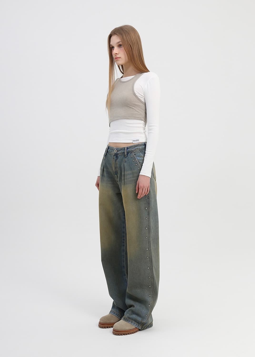 (새상품) 슬로우가먼츠 스터드 루즈핏 데님 팬츠 상품이미지4