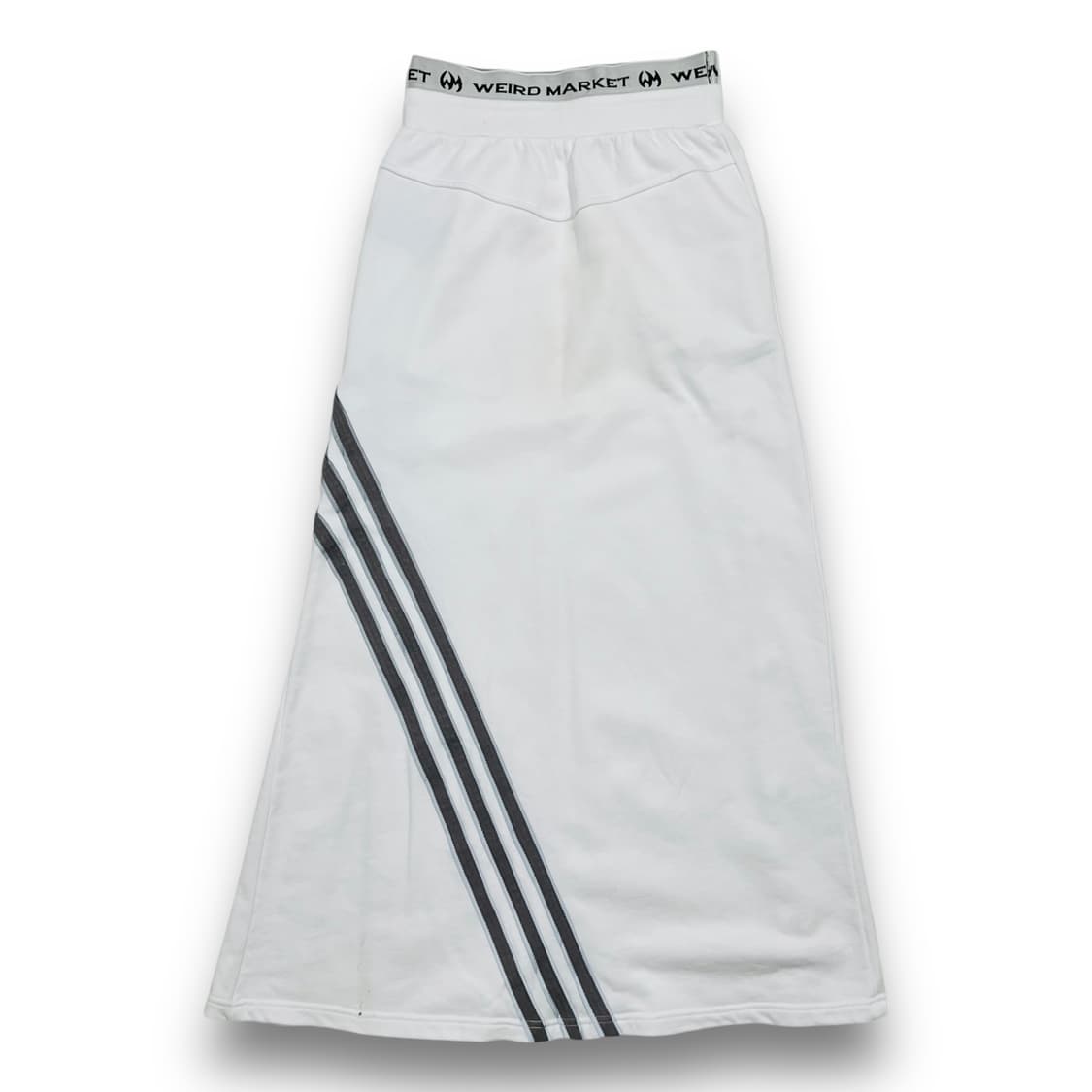 위어드 마켓 복서 로고 프리브 해체주의 삼선 흰 트랙스커트 상품이미지4