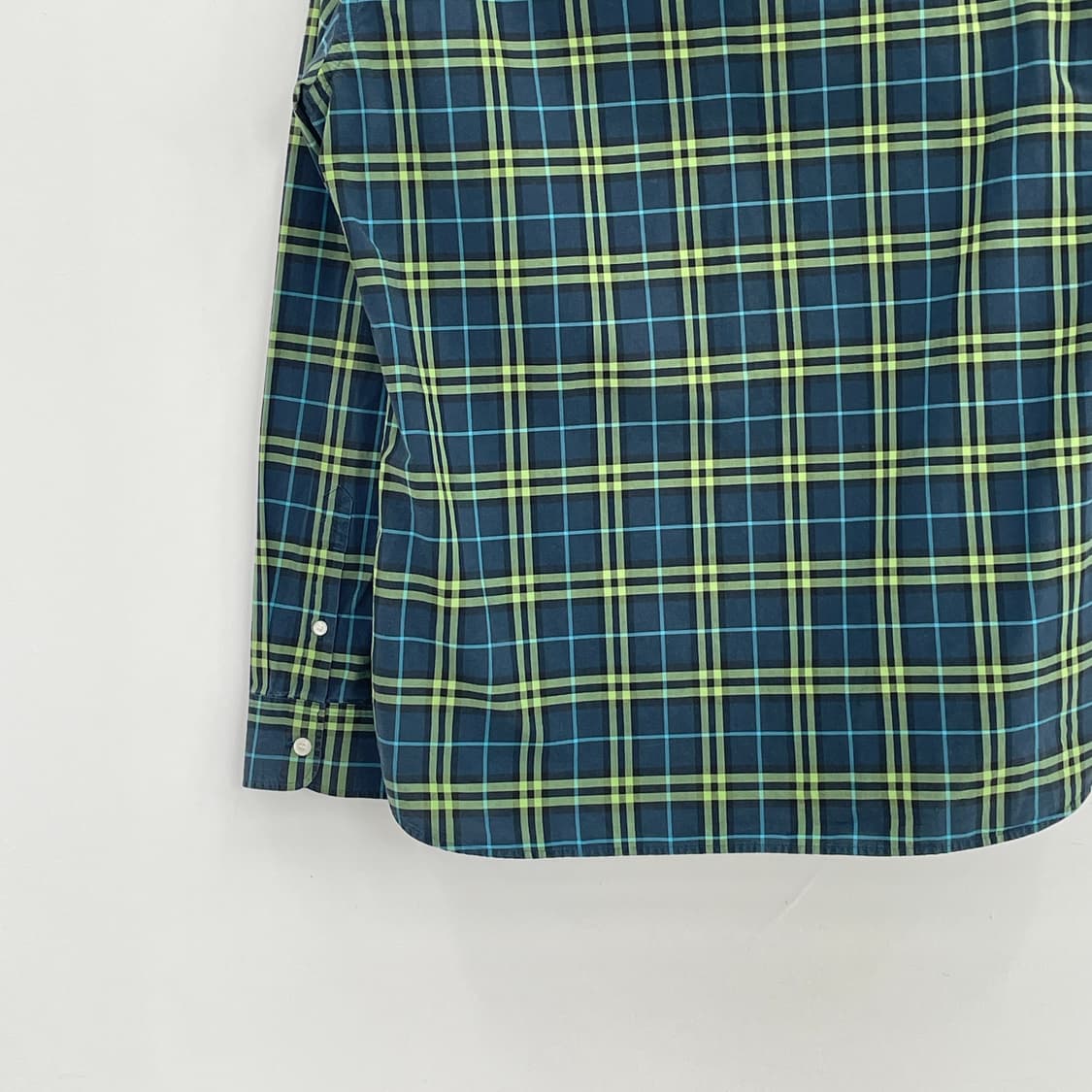 버버리 신형 체크 셔츠 상품이미지6