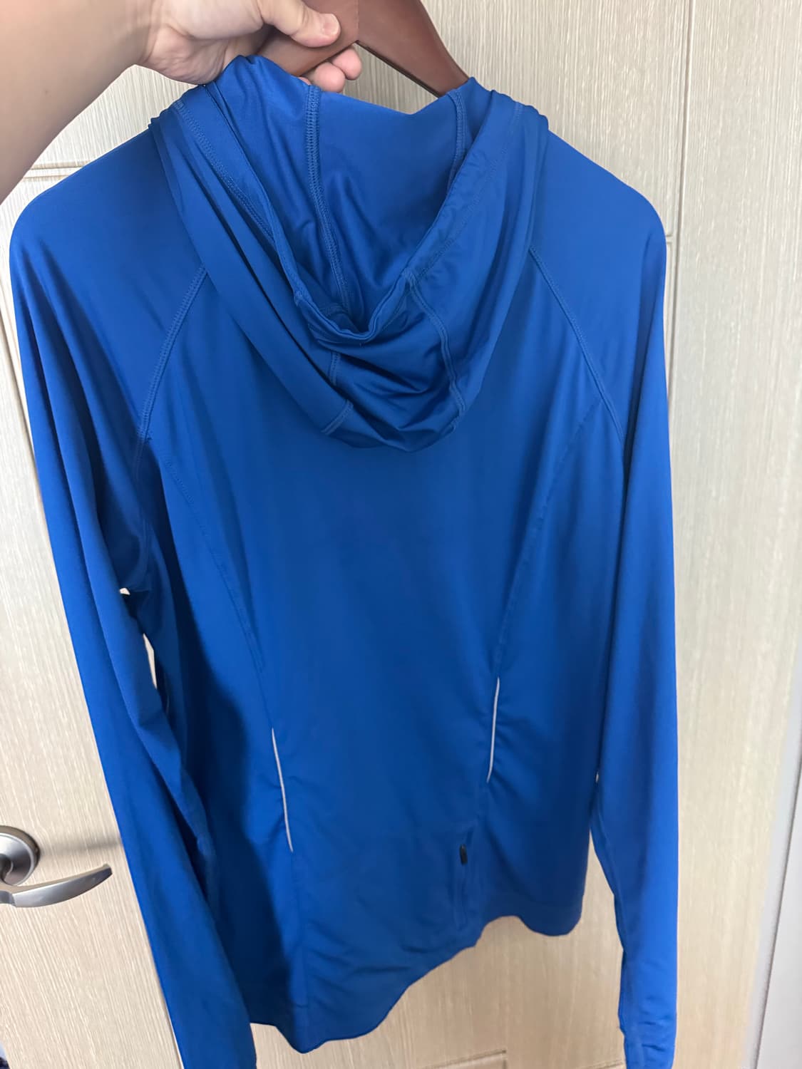 마운틴하드웨어 후드집업 상품이미지3