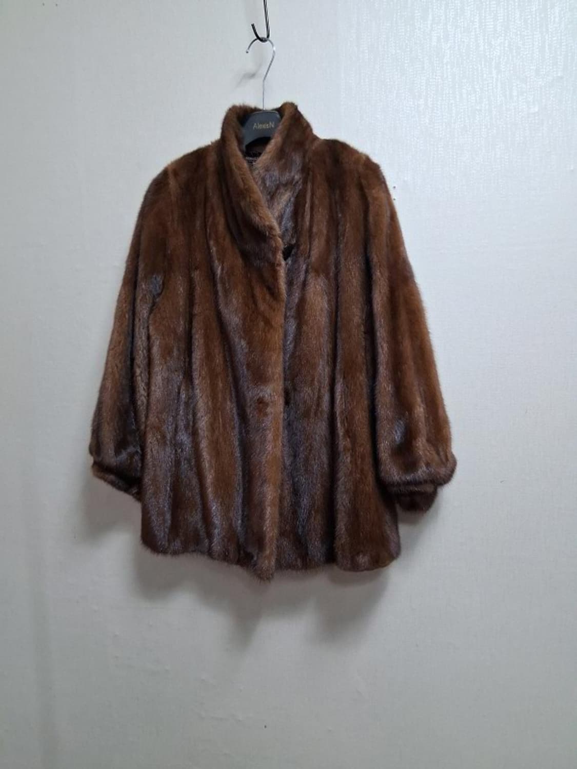 휘메일 밍크코트 브라운 서남모피 암밍크 최상의컨디션77
 상품이미지1