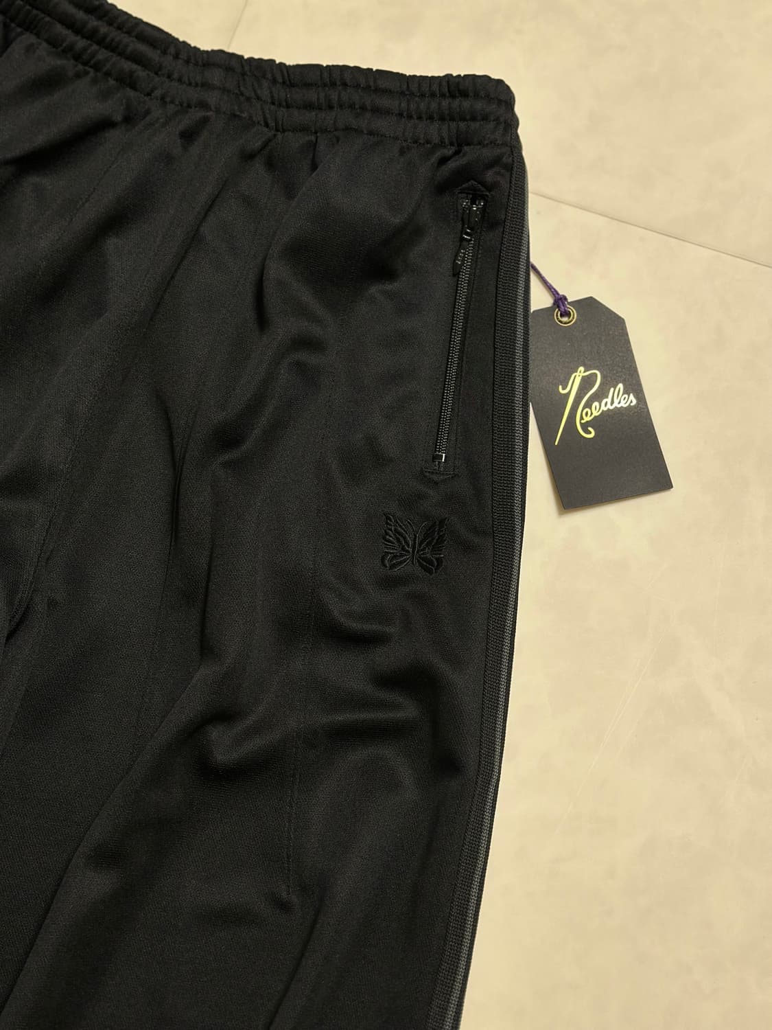 니들스 HD트랙팬츠 블랙 상품이미지2