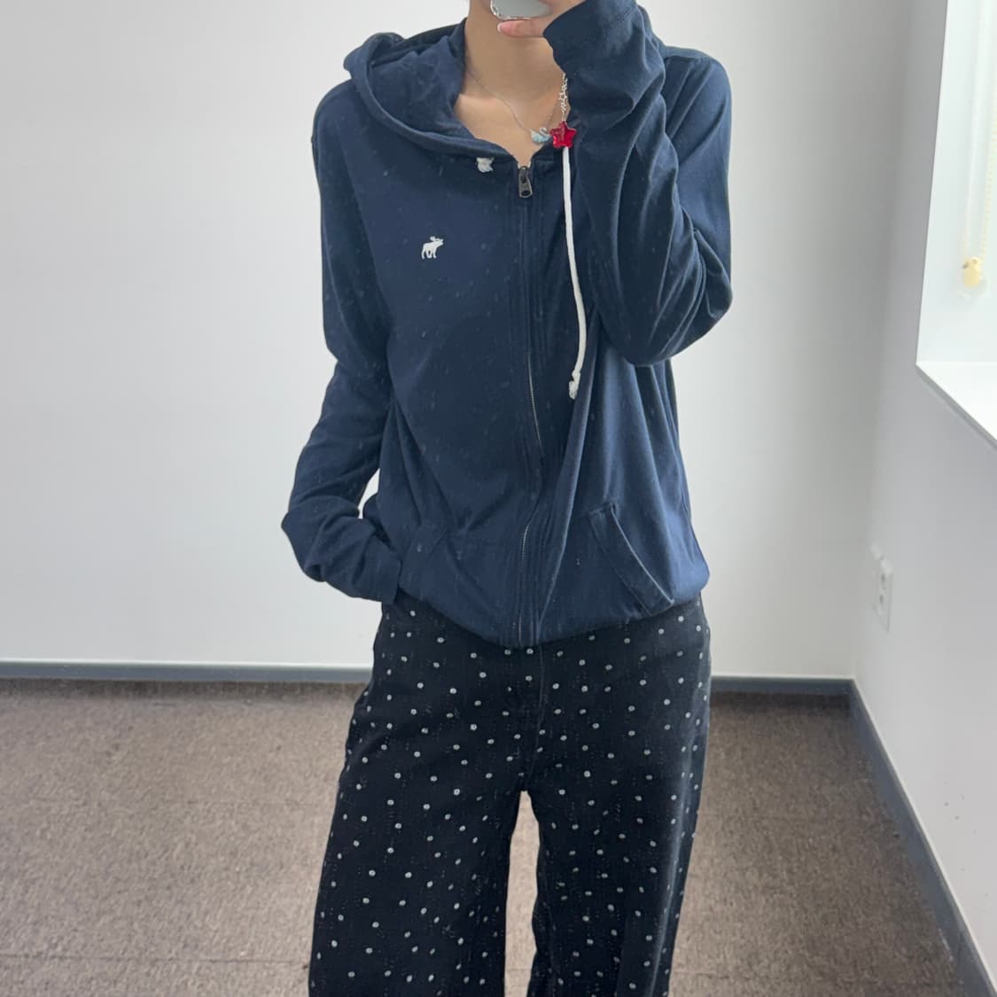 Abercrombie 아베크롬비 스몰로고 네이비 후드집업 상품이미지1