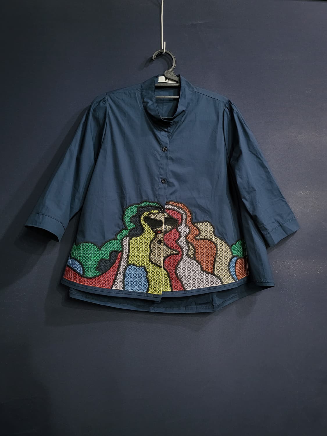 패턴 자수 블라우스(새상품) 상품이미지1