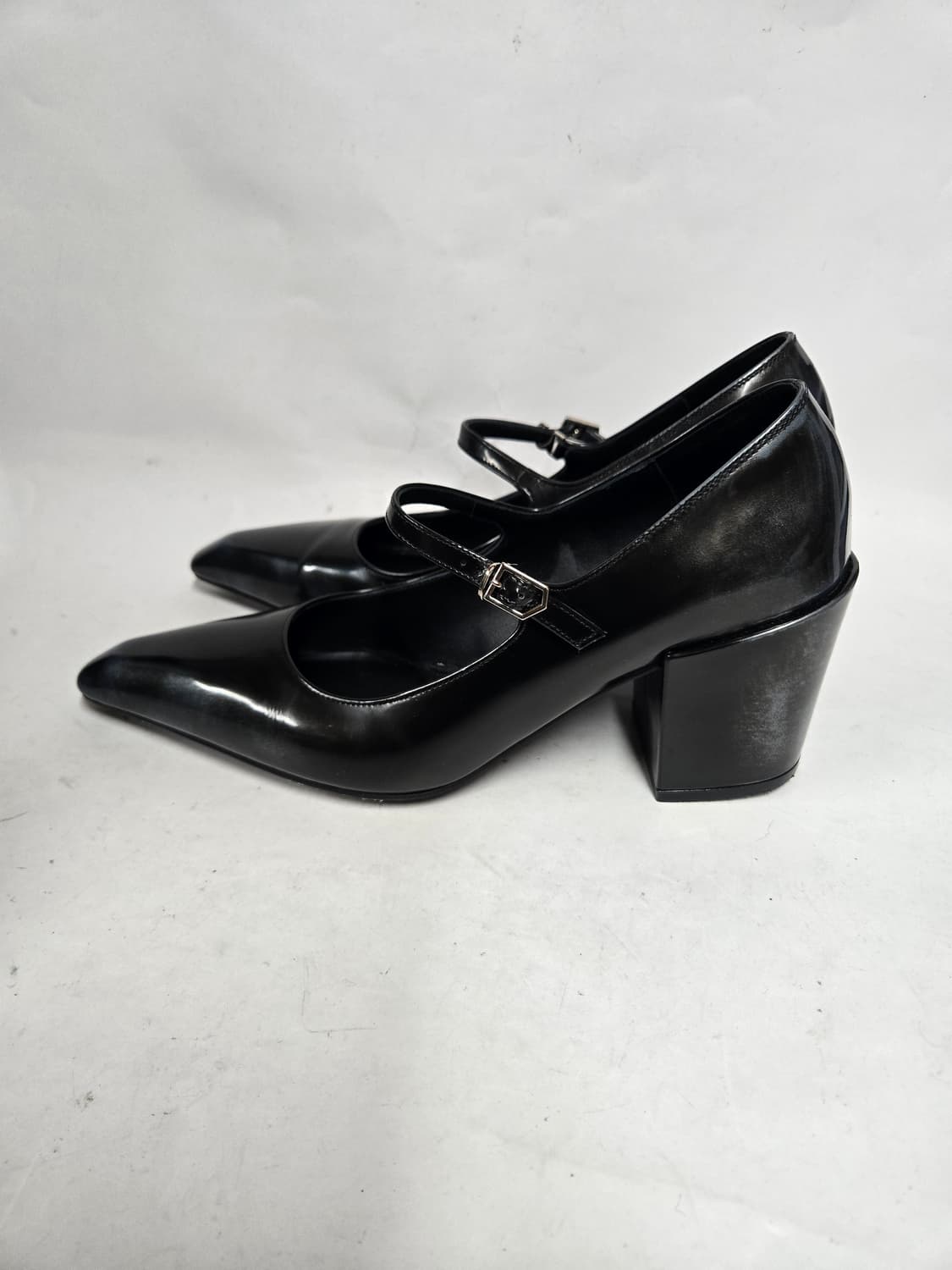 SUECOMMA BONNIE 메리제인 투톤 펌프스 블랙 230 상품이미지4