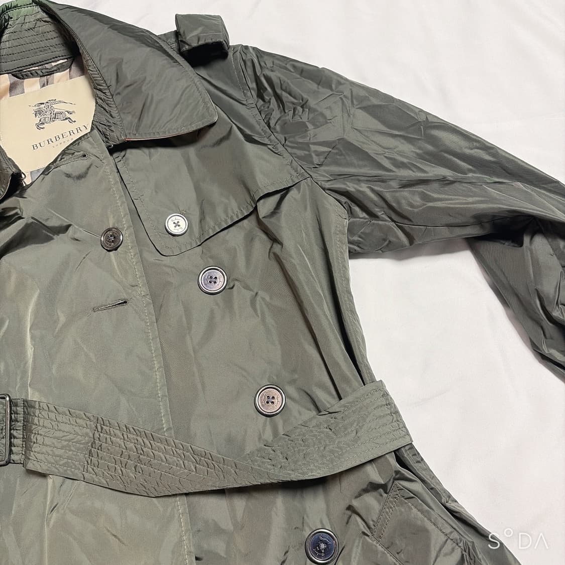 버버리 나일론 트렌치 더블 코트 카키 상품이미지5