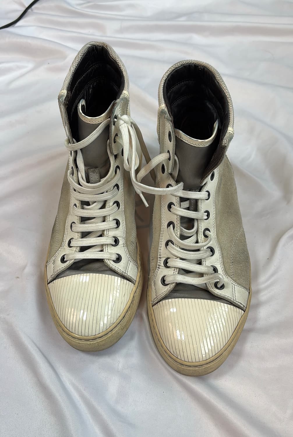 Futuristic Sneakers 260 상품이미지4