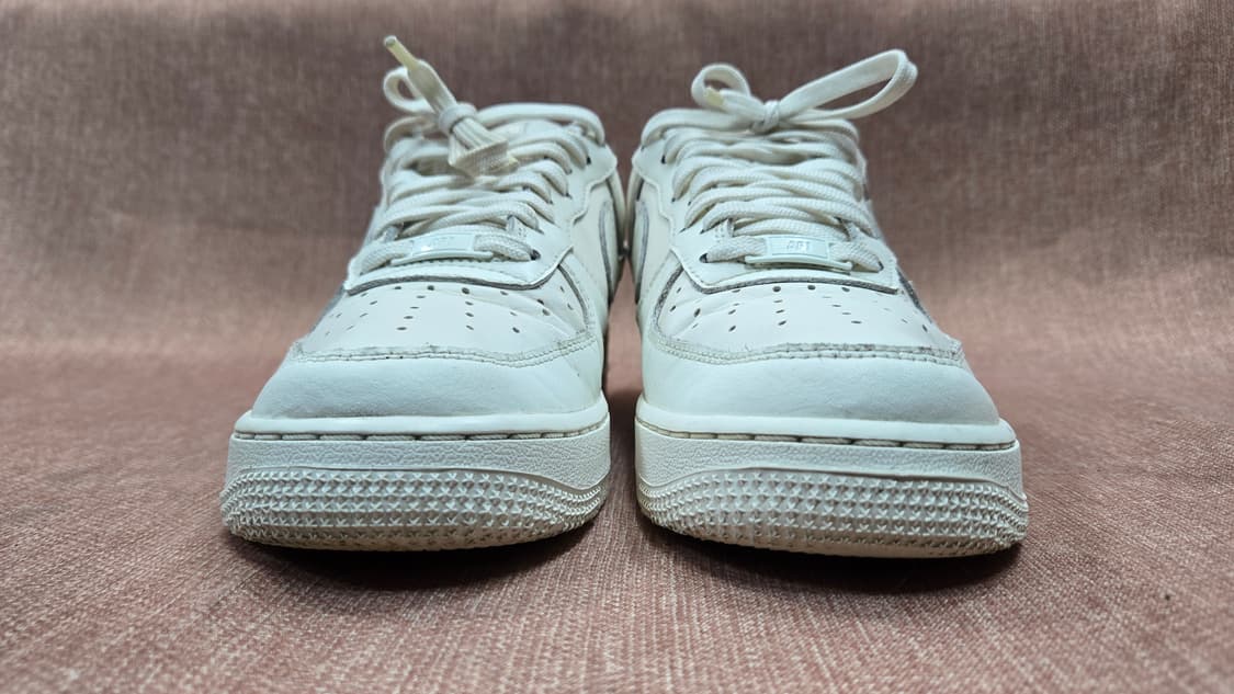 나이키 260mm- 에어 포스 1 '07 로우 올 화이트 스니커즈 상품이미지3