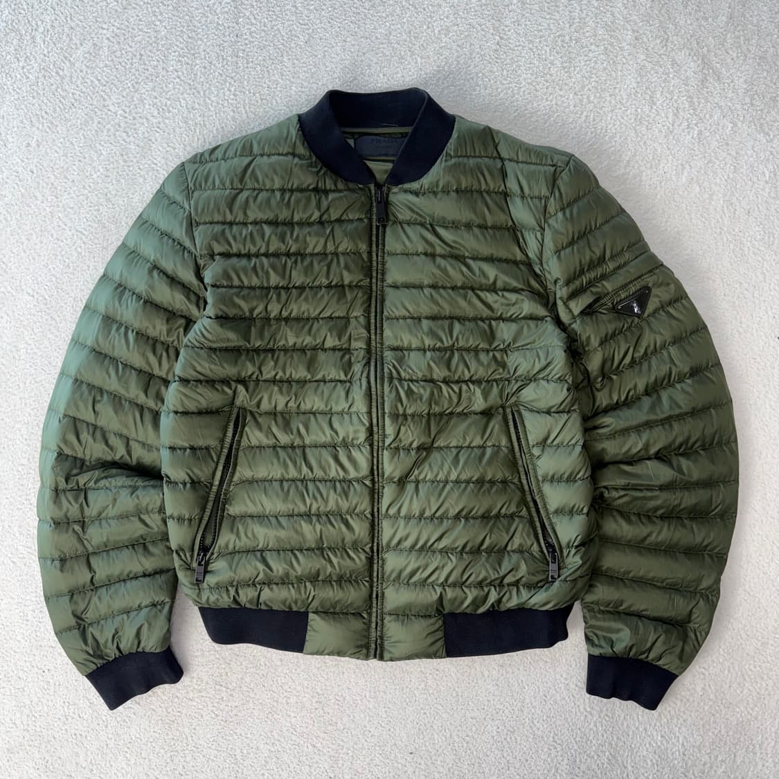 프라다 경량 패딩 자켓   상품이미지1
