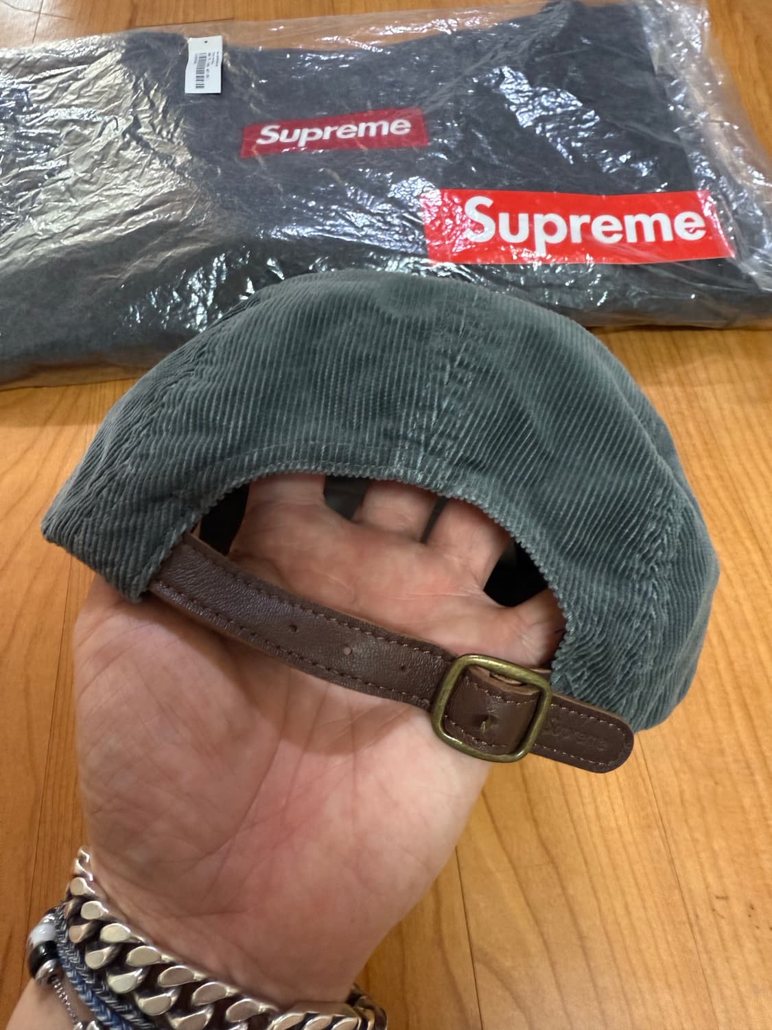 슈프림 21FW 박스로고 후드 스웨이트셔츠 상품이미지8