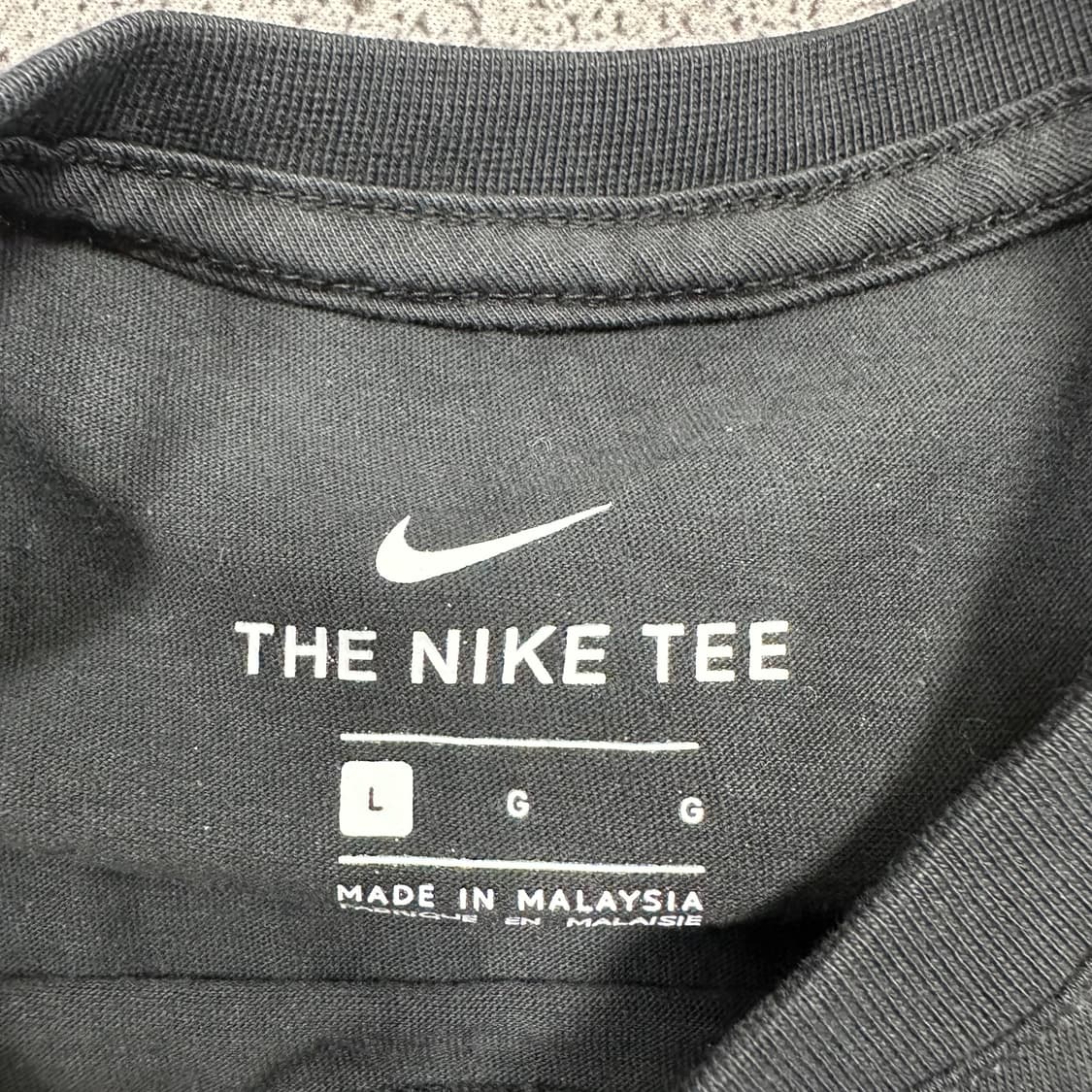 ✨ (만원 빈티지) 나이키 퓨추라 블랙 반팔티 상품이미지3