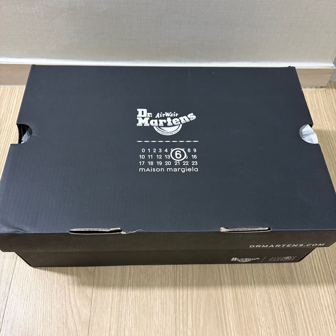 [UK6] 닥터마틴 x MM6 1460 버건디 새상품 상품이미지4