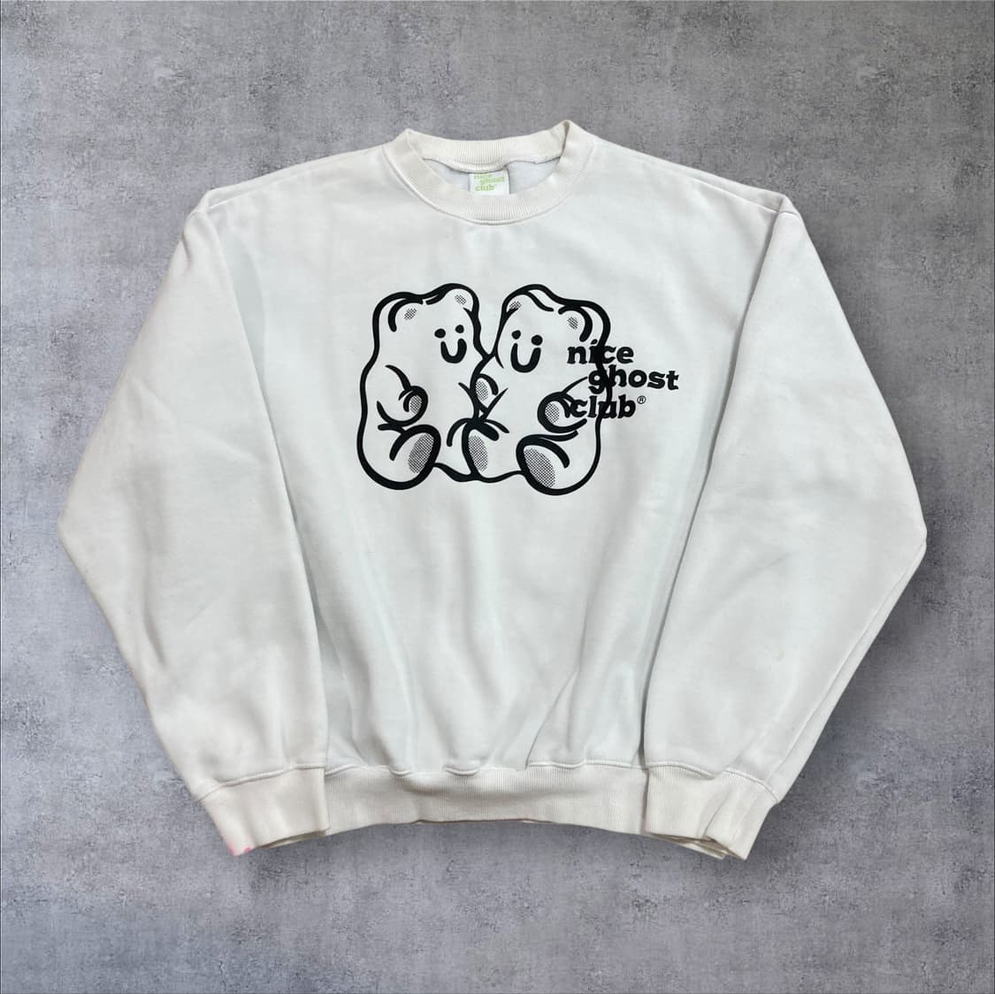 나이스 고스트 클럽 빅로고 화이트 맨투맨 상품이미지1