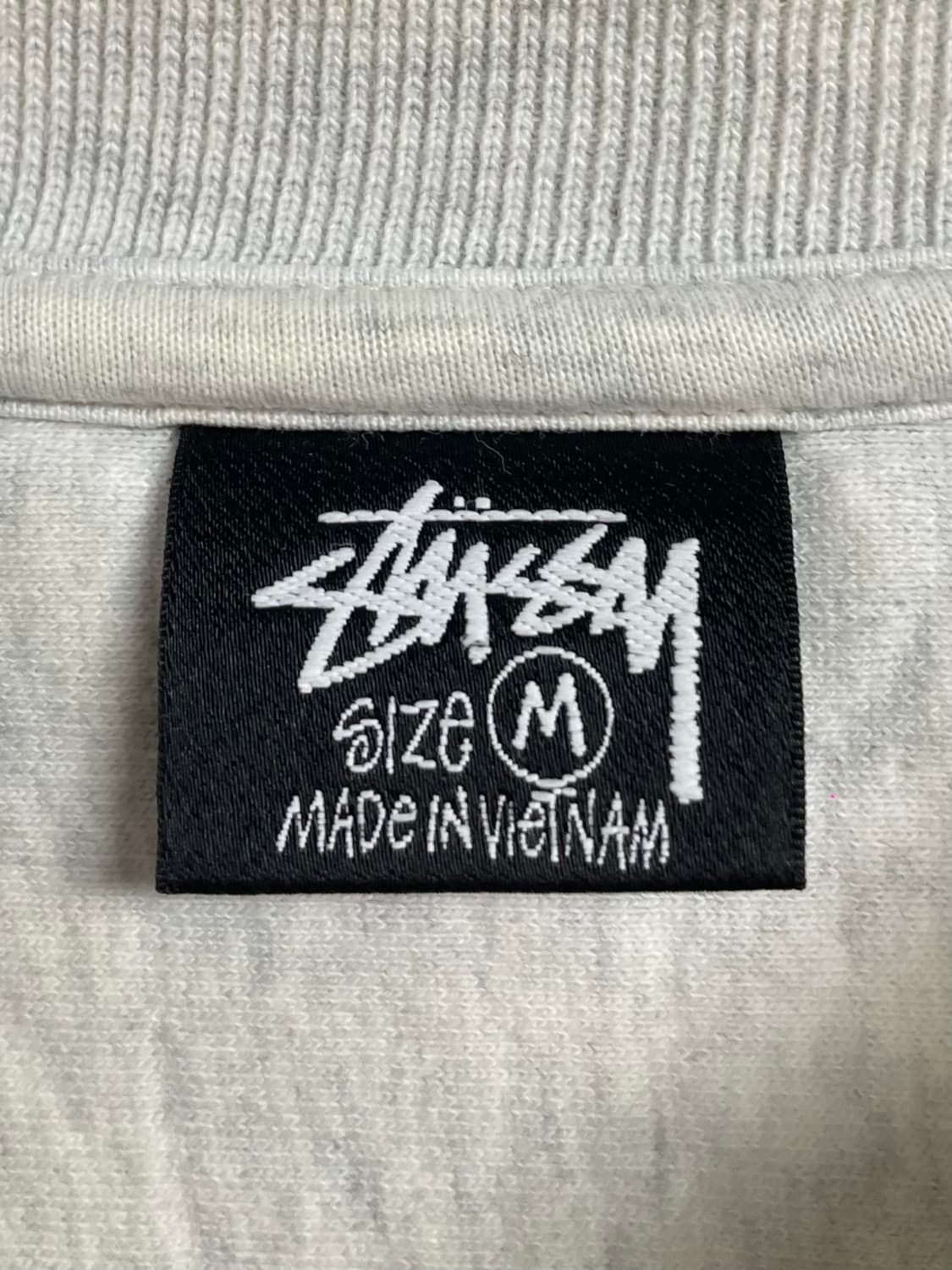 스투시 괌 챕터 한정판 헤비스웻 맨투맨 (on.522) 상품이미지7