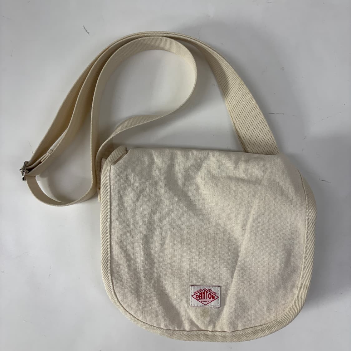 단톤 크로스백 상품이미지4