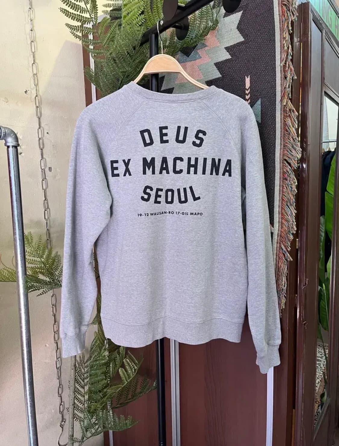 데우스 미키나 서울 맨투맨 상품이미지2