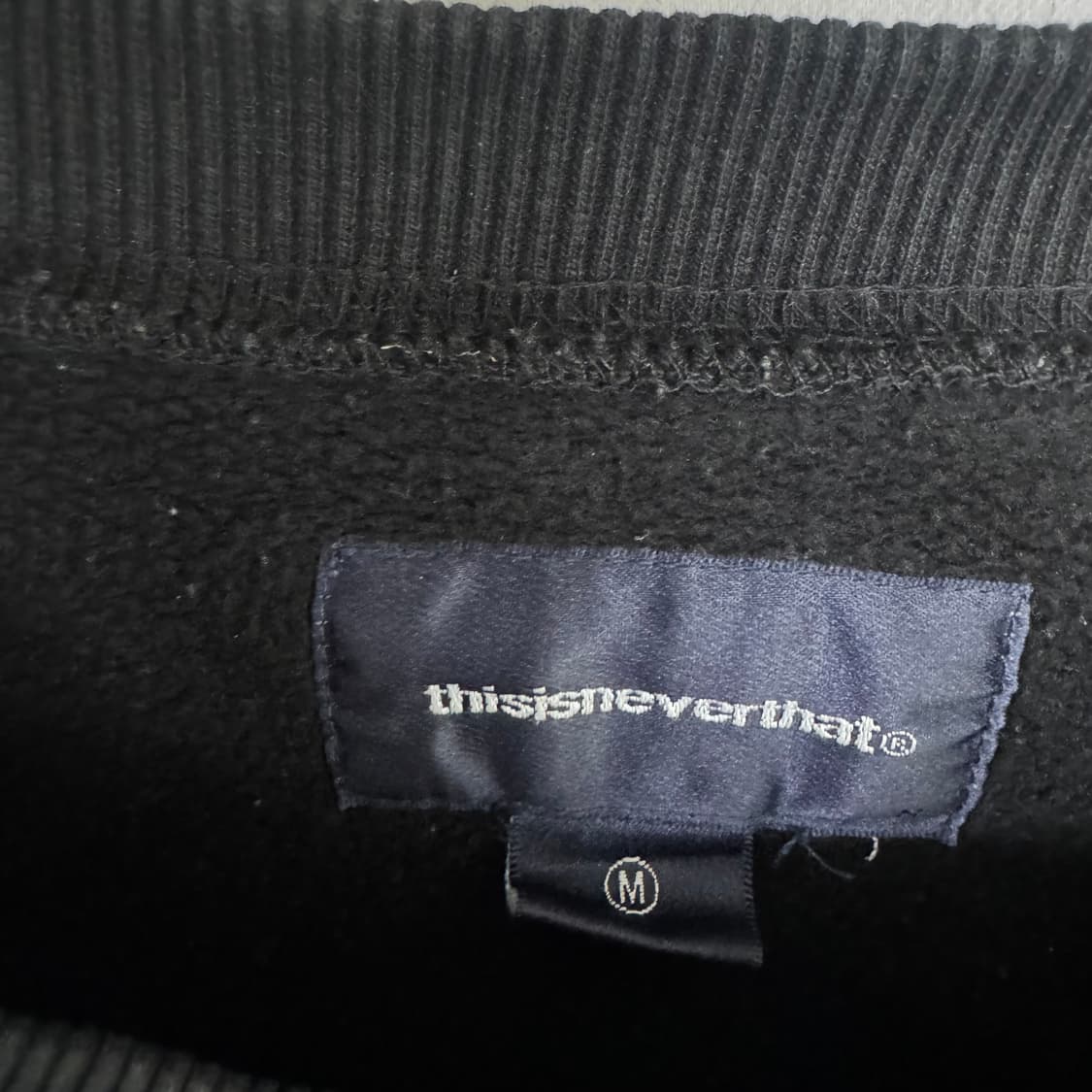 디스이즈네버댓 자수로고 맨투맨 상품이미지3