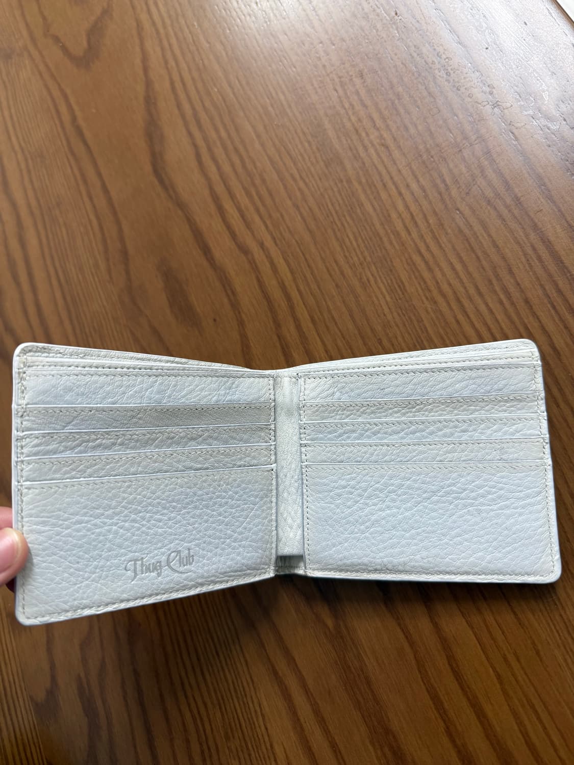 떠그클럽 지갑 팝니다 상품이미지2