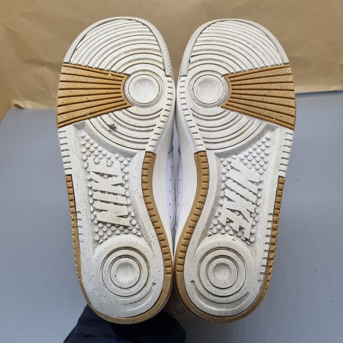 나이키 감마포스 여성운동화240  상품이미지3