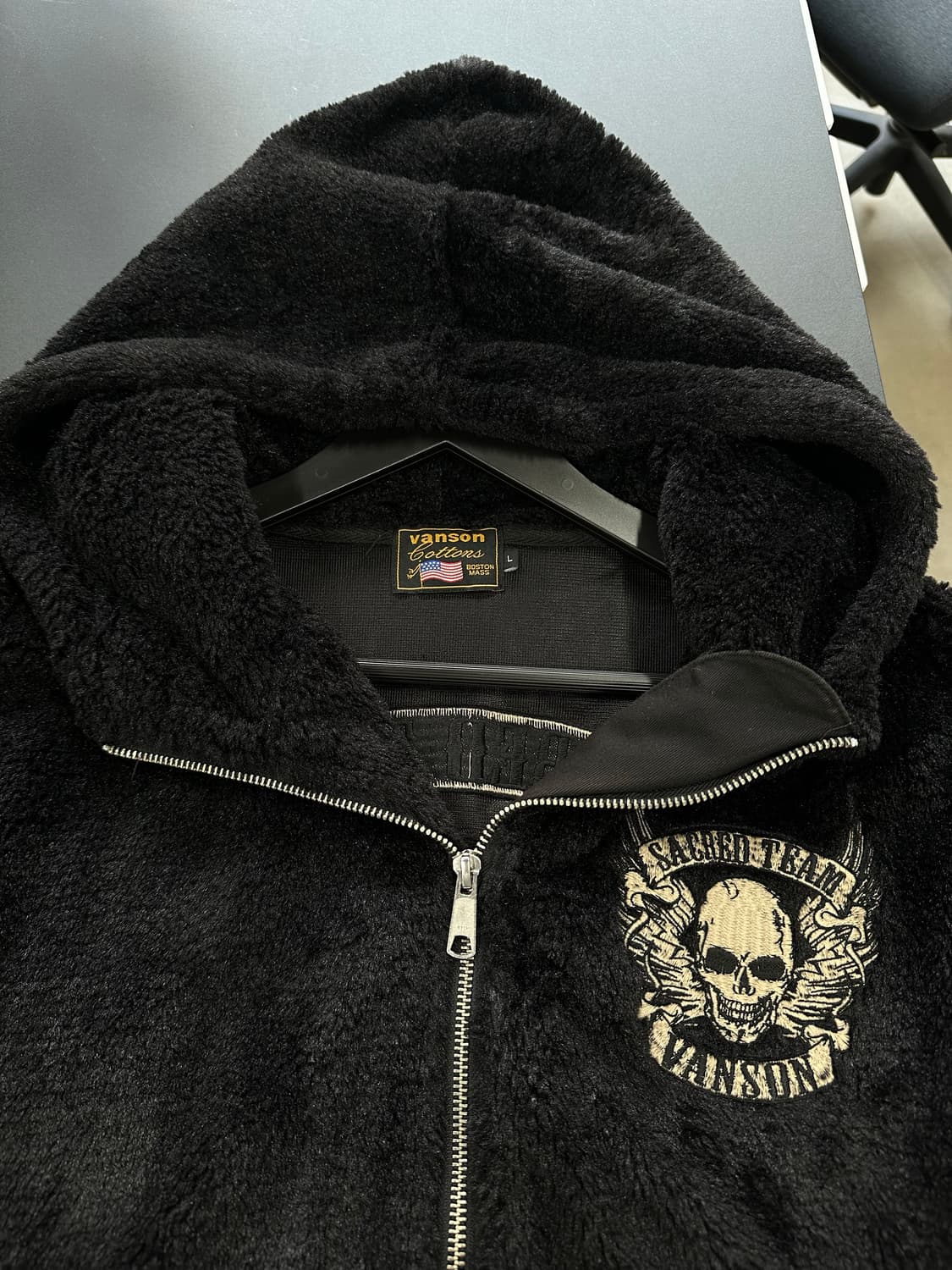 벤슨 핸드워머 스컬윙빅로고 플러피 후드자켓 상품이미지8