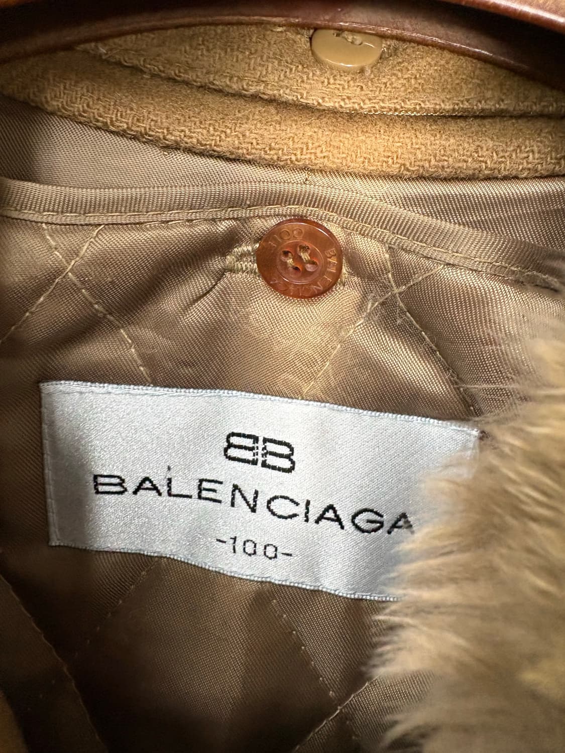 발렌시아가 퍼 카라 숏 해링턴 브라운자켓 A3308 상품이미지6