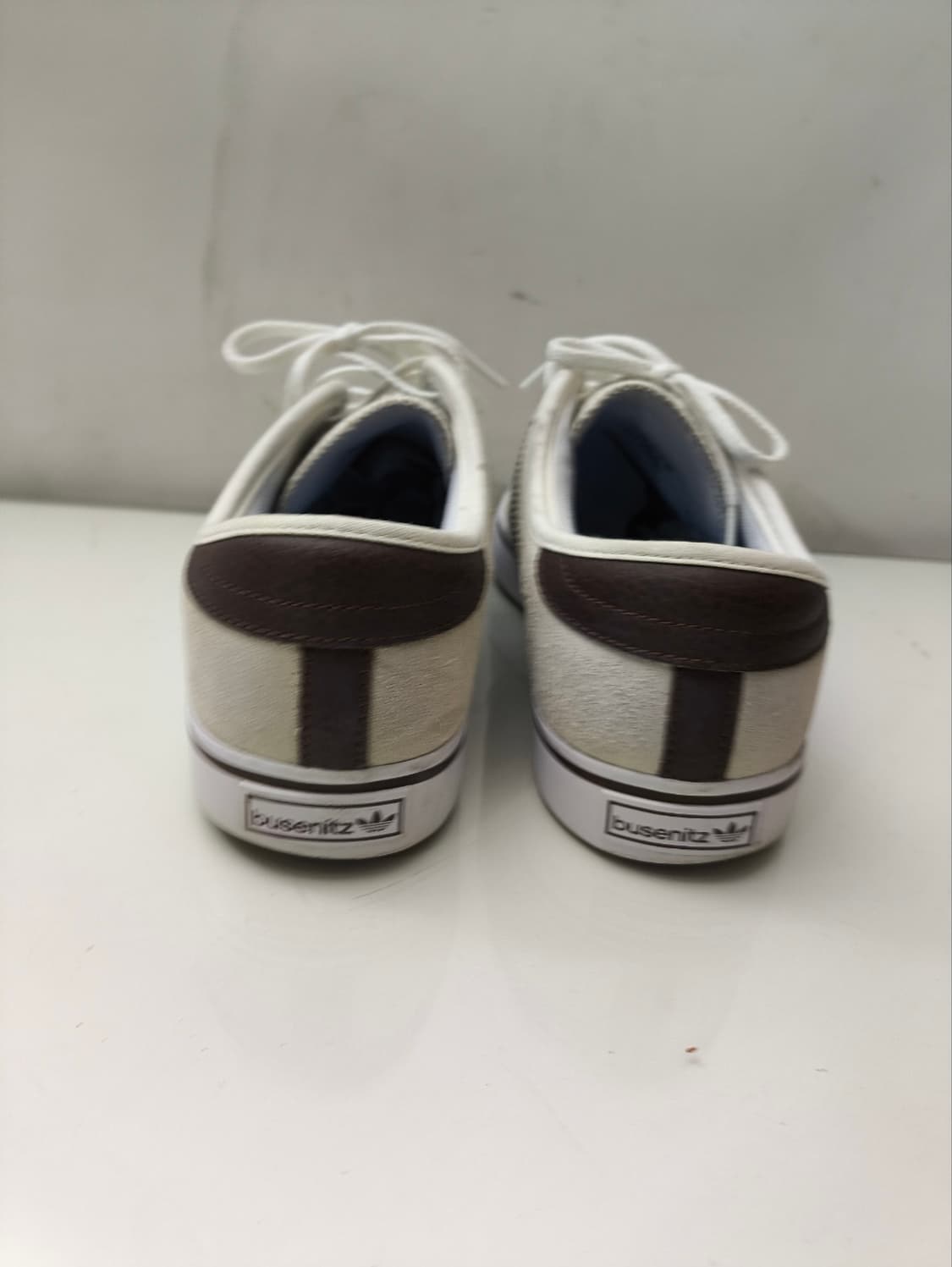 270mm 아디다스 부세니츠 스니커즈 상품이미지8