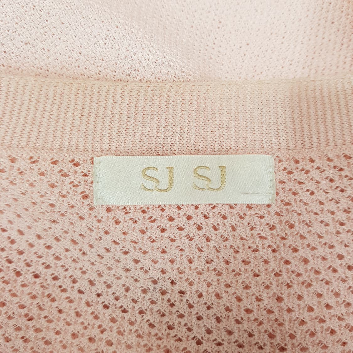 한섬 SJSJ 2023 브이넥 아일렛 니트 가디건 F사이즈 상품이미지6